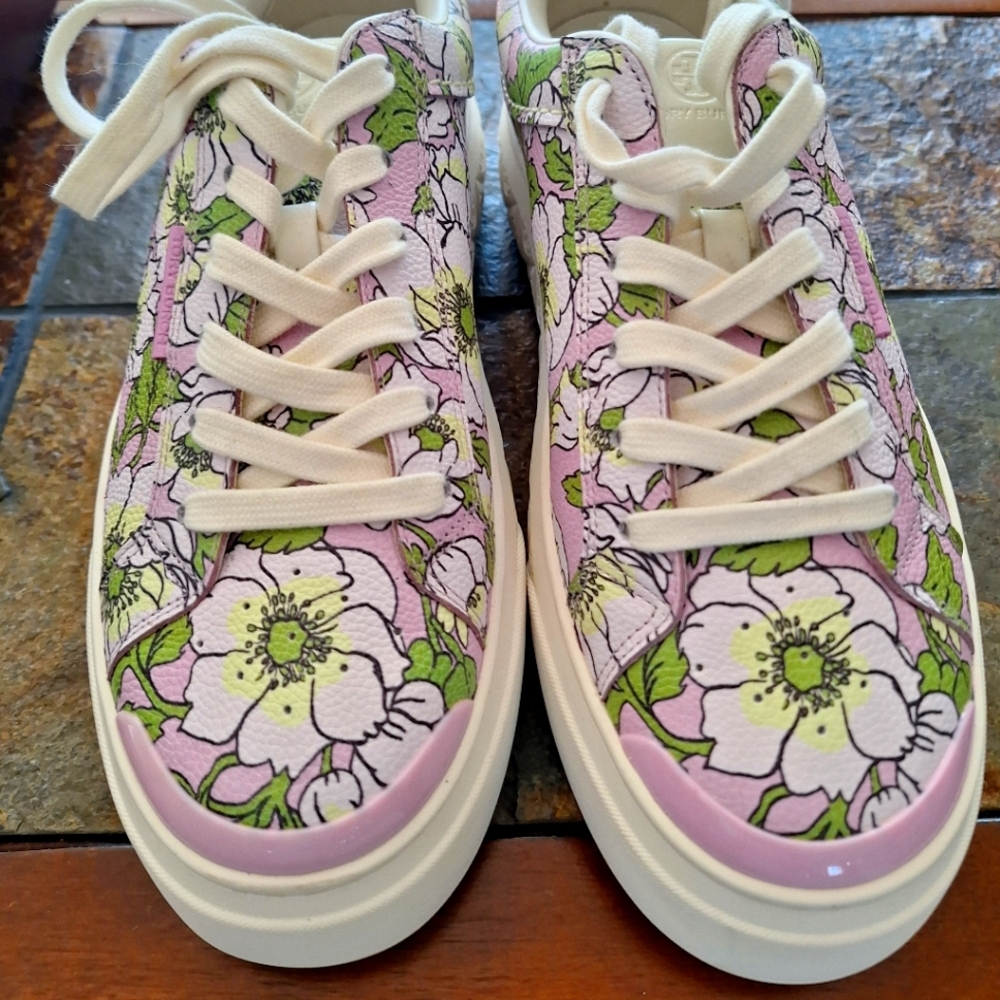 Tory Burch size 8.5 "ladybug" sneakers